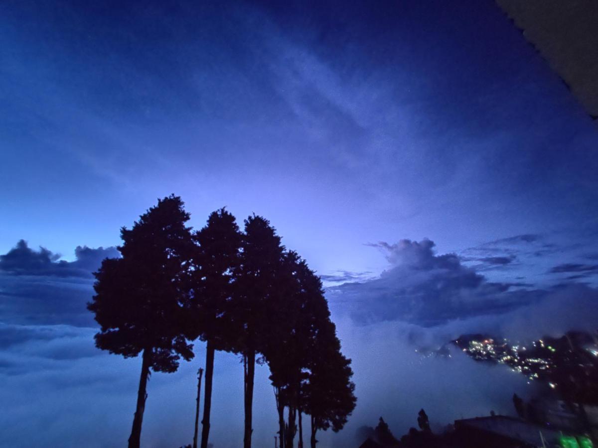 Wind Home Darjeeling- Budget Hotel Near Mall Darjeeling  Exterior foto